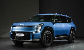 Cận cảnh xe điện Kia EV9 vừa cập bến thị trường Đông Nam Á