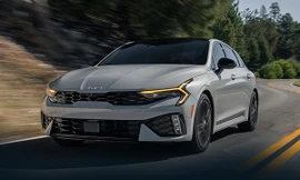 Kia K5 thế hệ tiếp theo lộ diện với động cơ mới