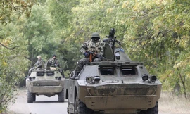 Binh sỹ Ukraine tuần tra tại vùng Donetsk ngày 16/9. (Nguồn: AFP/TTXVN)