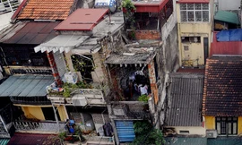 Ở phố cổ Hà Nội, không dám đẻ vì nhà... quá chật