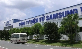 Doanh nghiệp Việt đủ khả năng làm 'cái sạc, con ốc vít'?