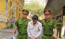 Tăng án 'yêu râu xanh' nhiều lần giao cấu với bé gái 13 tuổi