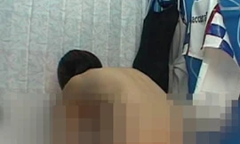 Bị 'cắm sừng', tung ảnh nóng của tình cũ để trả thù