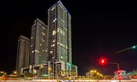 Sunrise City có quy mô gần 500.000m2 nằm trên mặt tiền đường Nguyễn Hữu Thọ