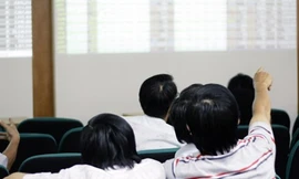 Vn-Index bật tăng trở lại