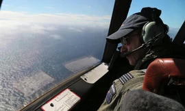 Malaysia đính chính lời cuối từ buồng lái MH370