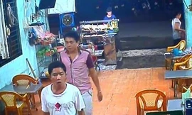 Dùng xà beng đâm chết bạn nhậu tại quán ốc