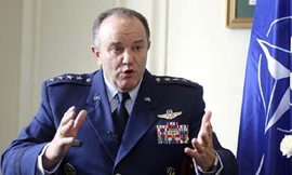Tướng NATO: Miền Đông Ukraine ngừng bắn... trên giấy