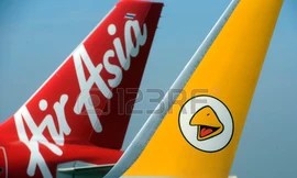 Cổ phiếu AirAsia rớt mạnh sau vụ máy bay mất tích