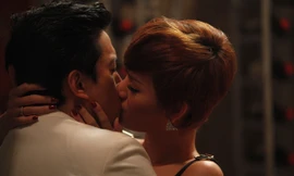 Trà My Idol đắm đuối hôn Lam Trường