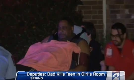 Bố bắn chết 'trai lạ' ngủ với con gái trên giường