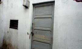 Cô gái bị bóp cổ chết trong phòng trọ