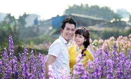 Ngọc Khuê e ấp bên Hồ Trung Dũng