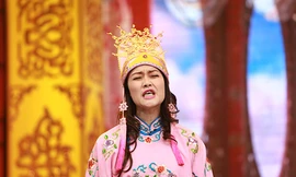 Vân Dung vào vai Táo Giáo dục trong Gặp nhau cuối năm 2017.