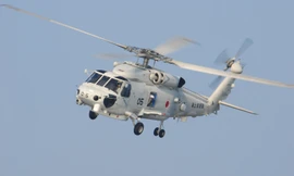 Trực thăng săn ngầm SH-60J của Nhật Bản. 