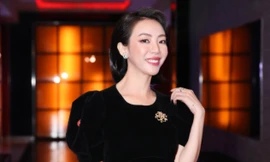 Thường sánh đôi cùng Tiến Luật, cớ sao Thu Trang lại một mình lẻ bóng đi xem phim?