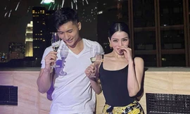 Không còn che giấu, Lệ Quyên công khai đăng ảnh đón năm mới cùng người tình tin đồn