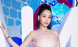 Hoa hậu Đại dương 2017 Lê Âu Ngân Anh bị "lộ hàng" trên thảm đỏ tuần lễ thời trang?