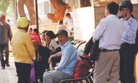 Đi bệnh viện mà nơm nớp lo mất cắp. Ảnh minh họa: Hữu Cẩm