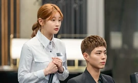 “Record Of Youth” mở màn đã chiếm vị trí No.1, Park Bo Gum xuất hiện đầy lịch lãm