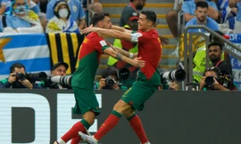 World Cup 2022: Sao MU lập công trước Uruguay, đưa Bồ Đào Nha tiến vào vòng sau trước 1 vòng