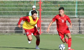 Nhâm Mạnh Dũng vắng mặt ở 2 trận đấu của Olympic Việt Nam tại Asiad 19 vì đau mắt (ảnh Anh Đoàn)