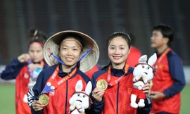 Đội tuyển nữ Việt Nam lập kỷ lục 4 lần liên tiếp đoạt HCV SEA Games (ảnh Hữu Phạm)