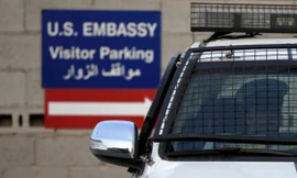 Mỹ mở cửa trở lại 18 đại sứ quán sau đe dọa khủng bố