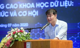 Giáo sư Vũ Hà Văn – Giám đốc Khoa học Viện Nghiên cứu Dữ liệu lớn VinBigdata nhấn mạnh tầm quan trọng của ngành khoa học dữ liệu.