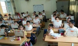 Điểm nhấn giáo dục: Bức ảnh học sinh không có giấy khen, Bộ GD&ĐT nói gì?