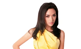 Tina Tình 'chọc quê' Ngọc Quyên