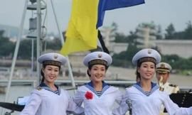 Ngẩn ngơ trước vẻ đẹp nữ quân nhân Triều Tiên