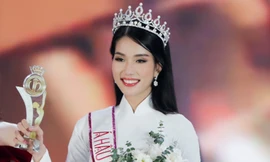 Phạm Ngọc Phương Anh: Cô nàng “con nhà người ta” giành Á hậu 1 nhờ câu trả lời trí tuệ