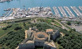 Độc đáo những pháo đài hình sao