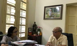 Ông Nguyễn Quốc Triệu chia sẻ về lợi ích của việc chơi golf đối với người trung, cao tuổi. Ảnh: NGUYÊN PHONG