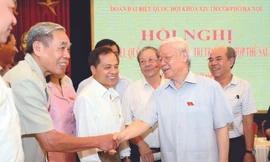 Tổng bí thư Nguyễn Phú Trọng tiếp xúc cử tri tại quận Hoàn Kiếm - Hà Nội vào đầu tháng 10/2018. ảnh: Ngọc Châu