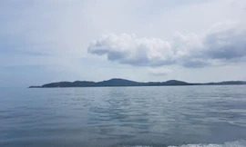 Cô Tô nhìn từ xa Ảnh: x.b 