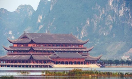 Một góc chùa Tam Chúc