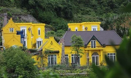 Cưỡng chế 27 công trình 'xẻ thịt' rừng Sóc Sơn 