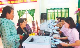 Hỗ trợ người dân tiếp cận nguồn vốn vay ưu đãi