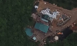 Thâm nhập lò đốt rác điện tử lấy vàng 