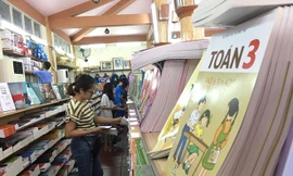 Cần tách bạch các khâu làm SGK để chống độc quyền. Ảnh: Nghiêm Huê 