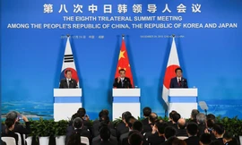 Hội nghị ba bên Nhật-Trung-Hàn diễn ra tại Thành Đô, Trung Quốc Ảnh: Reuters 