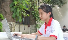 Tích cực trau dồi các kỹ năng mềm ngay từ sớm, Kim Thi mong muốn bắt kịp các xu hướng xã hội Ảnh: Ngô Tùng 