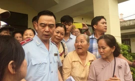 Người dân Thủ Thiêm kiến nghị, kêu cứu tới Thanh tra Chính phủ. Ảnh: Huy Thịnh