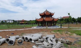 Một số hạng mục vẫn tiếp tục thi công sửa chữa. Ảnh: Minh Đức 