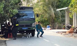 Công an vây bắt Lê Quốc Tuấn ở Củ Chi 