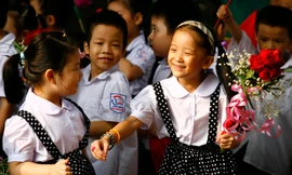 Hãy để cho "ngày đầu tiên đi học" được trong trẻo, thơ ngây ảnh: hồng vĩnh