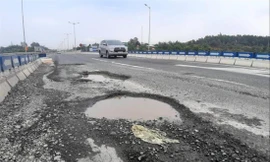 Dự án cao tốc Đà Nẵng- Quảng Ngãi sau 14 tháng vận hành đã bị hư hỏng cục bộ