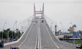 Cầu Bạch Đằng 7.200 tỷ lún võng, chủ đầu tư đổ cho thời tiết